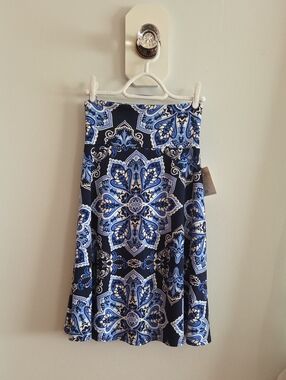 LuLaRoe Navy and Light Blue Medallion A-Line Skirt